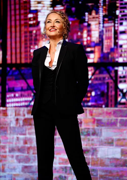 Photo 2 de Christelle Chollet dans Comic Hall