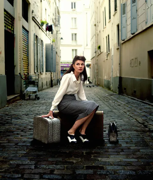Affiche de Lucy Dixon