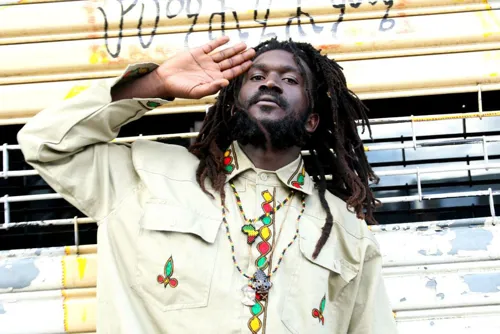 Affiche de Chezidek + Zion High
