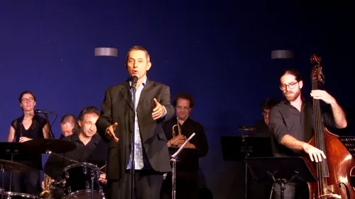 Affiche de De Bruxelles aux Marquises | concert hommage à Jacques Brel