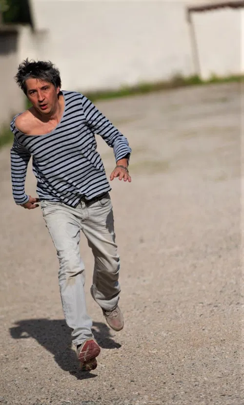 Affiche de Toute ma vie j'ai fait des choses que je savais pas faire