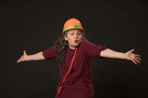 Photo 1 de Hélène Vitorge dans Impertinente du spectacle, t'as pas la gueule de l'Emploi