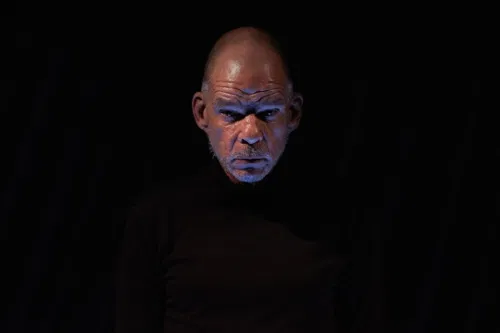 Affiche de Denis Lavant dans Cap au Pire