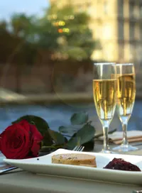 Dîner-Croisière : Parcours 12km, Bateaux Parisiens - 