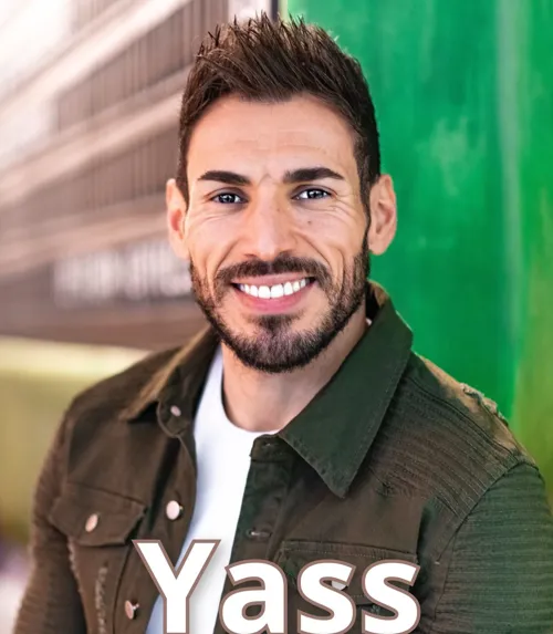 Photo 1 de Yass dans Presque Imparfait