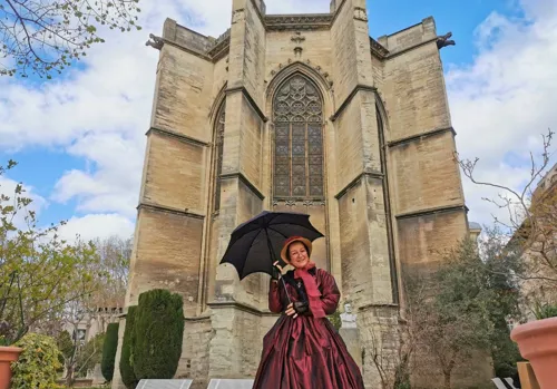 Photo 2 de Visite guidée insolite : Avignon la Rouge