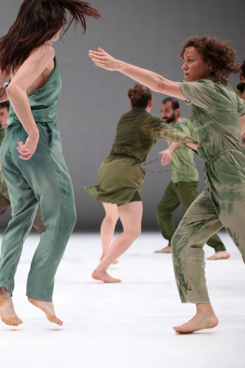 Affiche de Rachid Ouramdane / Ballet de l'Opéra d'Alger : Tenir le temps | Chaillot Expérience
