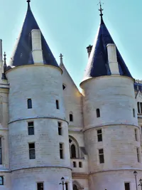 Visite-jeu de piste en famille : Paris au Moyen-Age - 