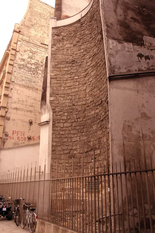 Photo 3 de Visite guidée : Paris 1200, l' enceinte de Philippe Auguste, le grand tour | par Emmanuel Fontaine