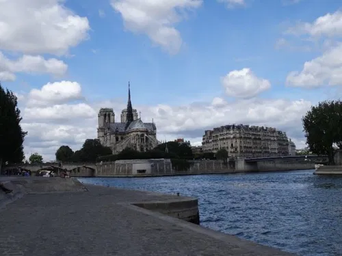 Affiche de Visite guidée : Balade Paris au fil de l'eau | par Loetitia Mathou