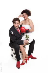 Simon et Camille fêtent leur divorce - 