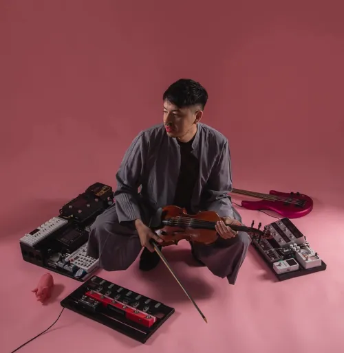 Affiche de Manu Sija : Jazz d'Amérique du Sud multi-instrumentiste