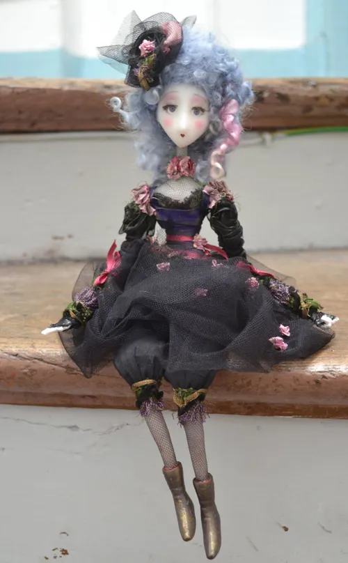 Affiche de Stage réalisation d'une petite poupée articulée en cernit Doll