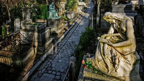 Photo 3 de Visite guidée : Le Père Lachaise | par Arianna