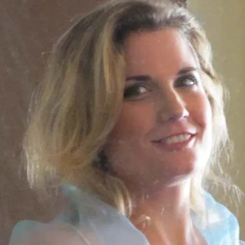 Veronica Antonelli soprano Paris