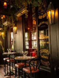 Promenade gourmande autour des Halles. - 