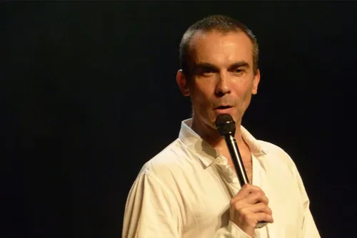 Photo 4 de Laurent Viel : Chansons aux Enchères