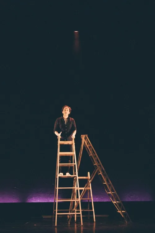 Photo 2 de Michaël Hirsch dans Y'a de la joie !