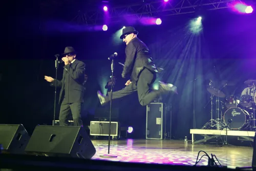 Photo 3 de The Blues Brothers American Show by The Real Eight Killers