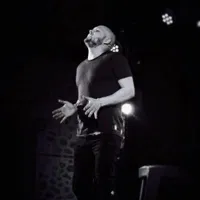 Jeremy Rassch dans One man chauve - 
