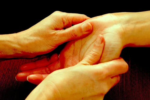 Photo 1 de Atelier massage : les mains et les bras