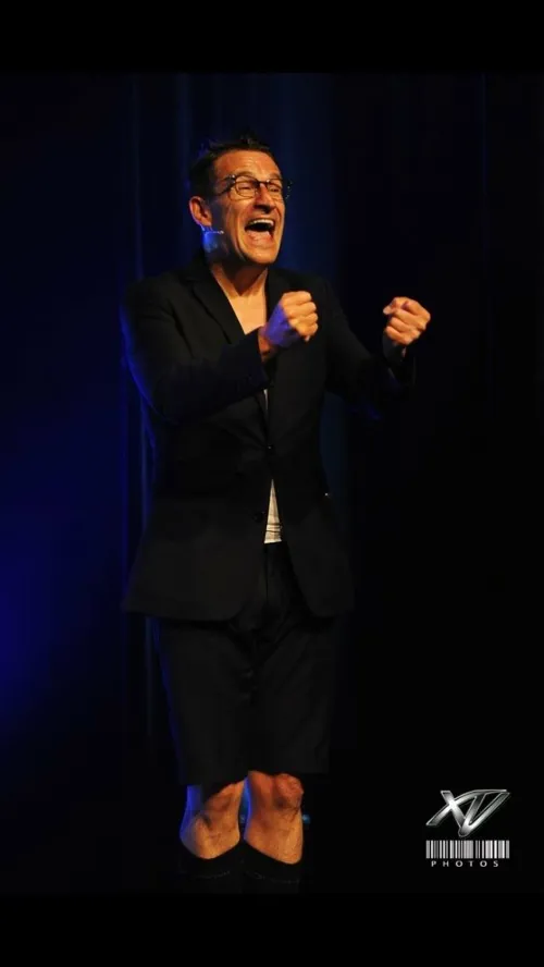 Photo 1 de Sylvain Vanstaevel dans Seul(s) en scène