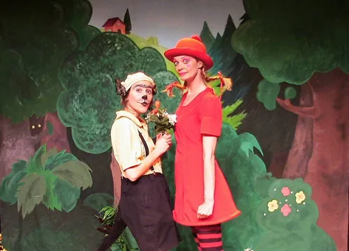 Photo 1 de Le Grand chaperon rouge et le Petit loup