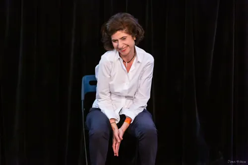 Photo 2 de Corinne Zarzavatdjian dans Un nom à coucher dehors !