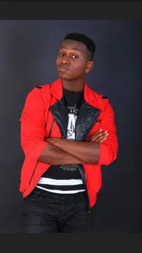 Zachary Oculi dans C'est la Vie ! - 