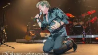 John Logan chante Johnny Hallyday - 