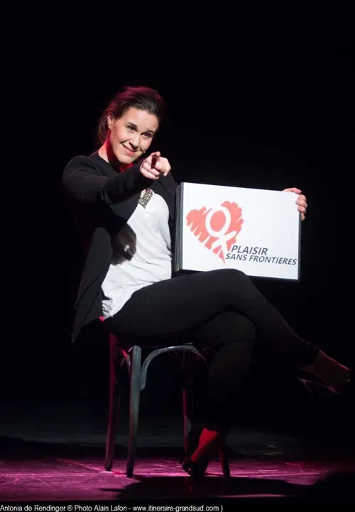 Photo 3 de Antonia de Rendinger dans Moi Jeu !