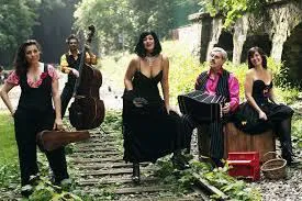 Affiche de Amapola Quartet y Paria Dolorès | Festival Les voix au château