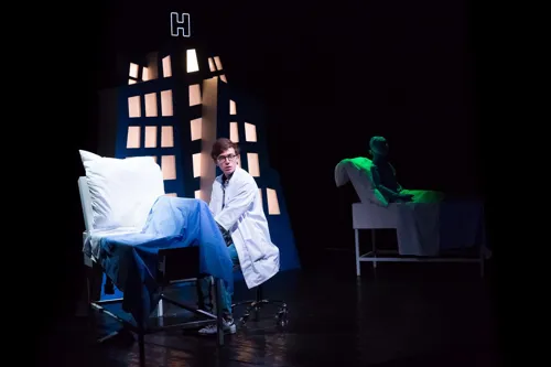 Photo 3 de Les 1001 vies des urgences | par Axel Auriant