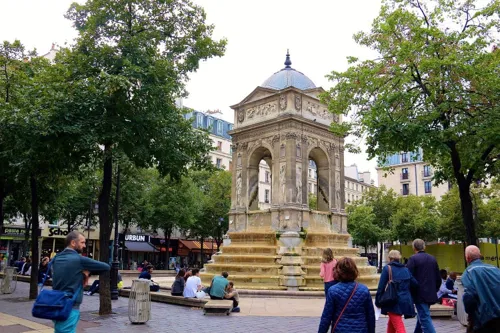 Affiche de Visite guidée : Balade découverte des Halles, de Saint-Eustache et du quartier Montorgueil | par Loetitia Mathou