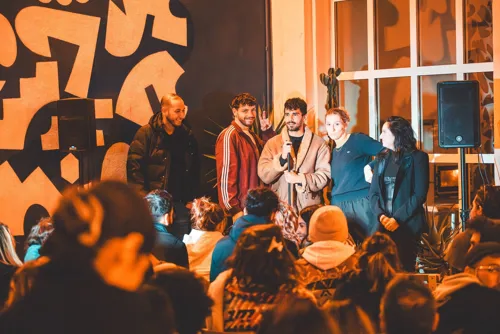 Artistes sur scène - Sunny Comedy Club