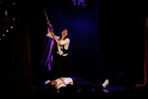 Photo 3 de TIME dans le spectacle d'improvisation explosif !