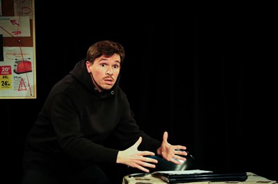 Photo 4 de Guillaume Dalibard dans Coïncidence