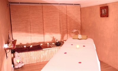 Photo 2 de Massage du monde personnalisé aux huiles bio et détente shiatsu - 1h45