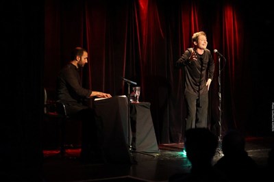 Photo 5 de Piaf est dans la place !