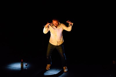 Photo 1 de Jean-Jérôme Esposito dans En Quarantaine