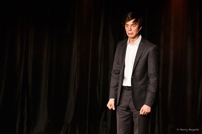 Photo 3 de Félix Radu dans Les Mots s'improsent