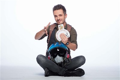 Photo 2 de Gaël, pilote de l'illusion dans Mirage