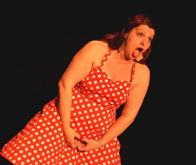 Photo 3 de Hélène Demé Elzévir dans Pile Poil