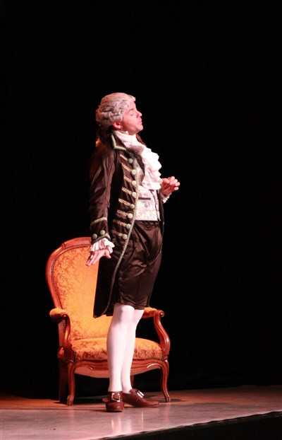 Photo 2 de Louis XVI dans Ils me prennent la tête
