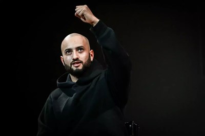 Photo 2 de Théo Askolovitch dans 66 Jours