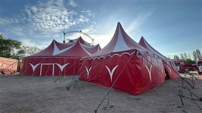Photo 2 de Cirque Sébastien Zavatta dans The Vegas Tour | Essarts-en-Bocage