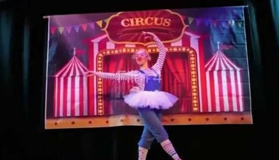 Photo 1 de Augustine fait son cirque