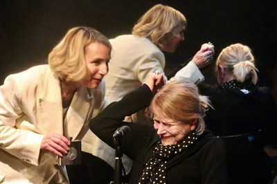 Photo 3 de Arendt / Brecht : Stop and Think !