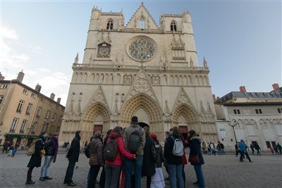 Photo 1 de Visite Guidée : Quiz historique et décalé dans le Vieux-Lyon | par Cybèle