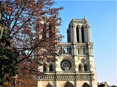 Photo 3 de Visite-jeu de piste en famille : Paris au Moyen-Age